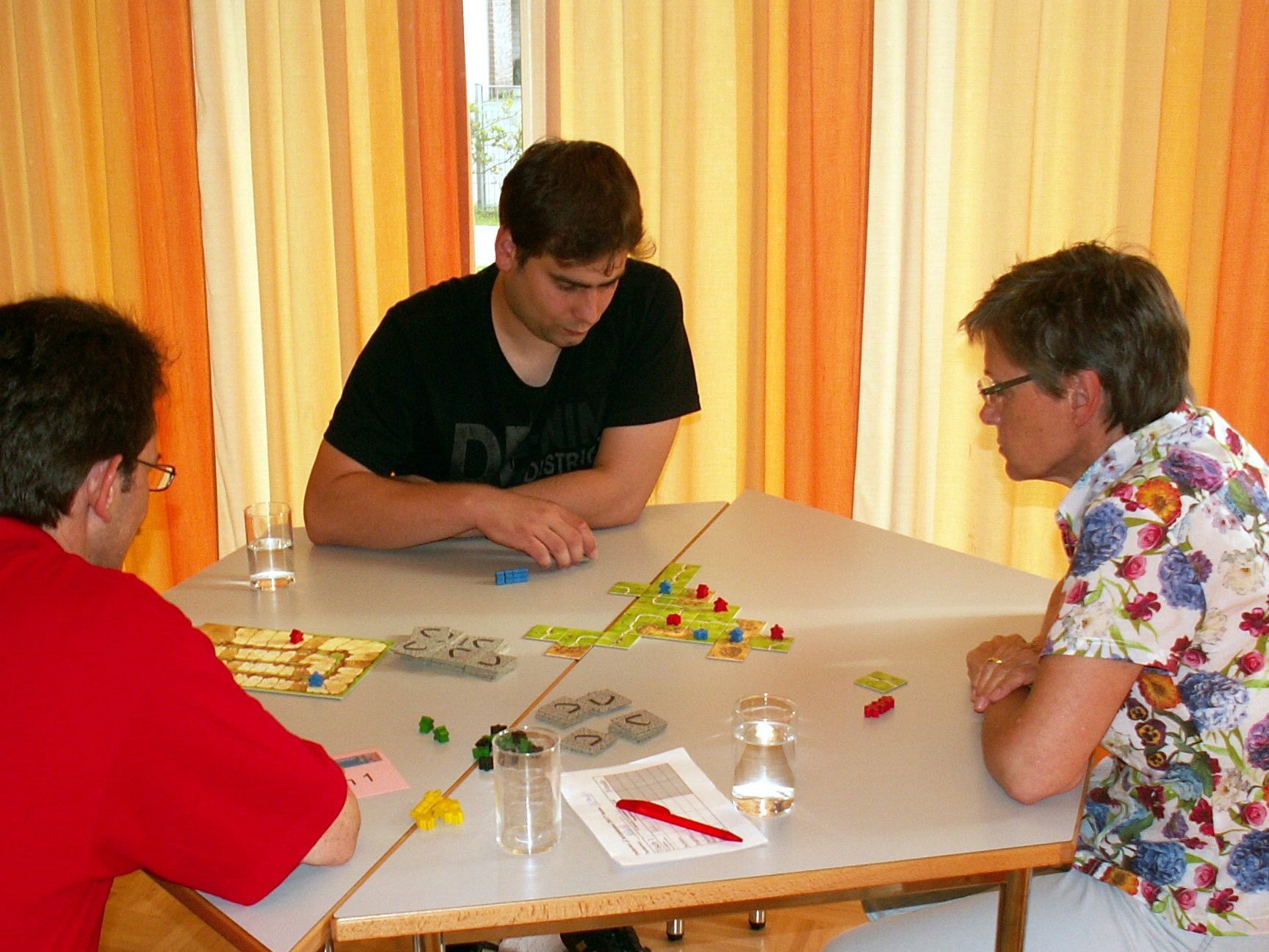 Finale mit Stefan und Kristiane. Franz-Peter schaut zu.