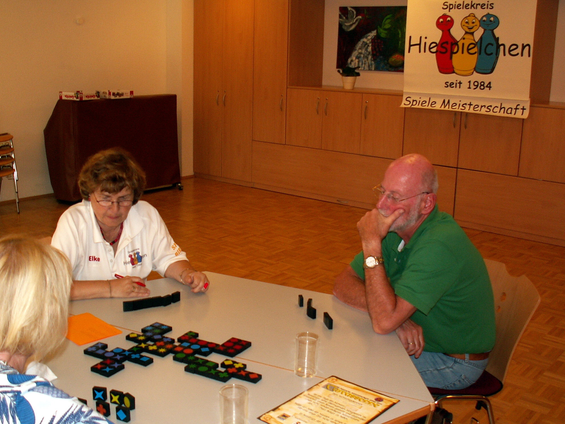 Eine weitere Partie "Qwirkle" mit Rosemarie, Elke und Gerd.