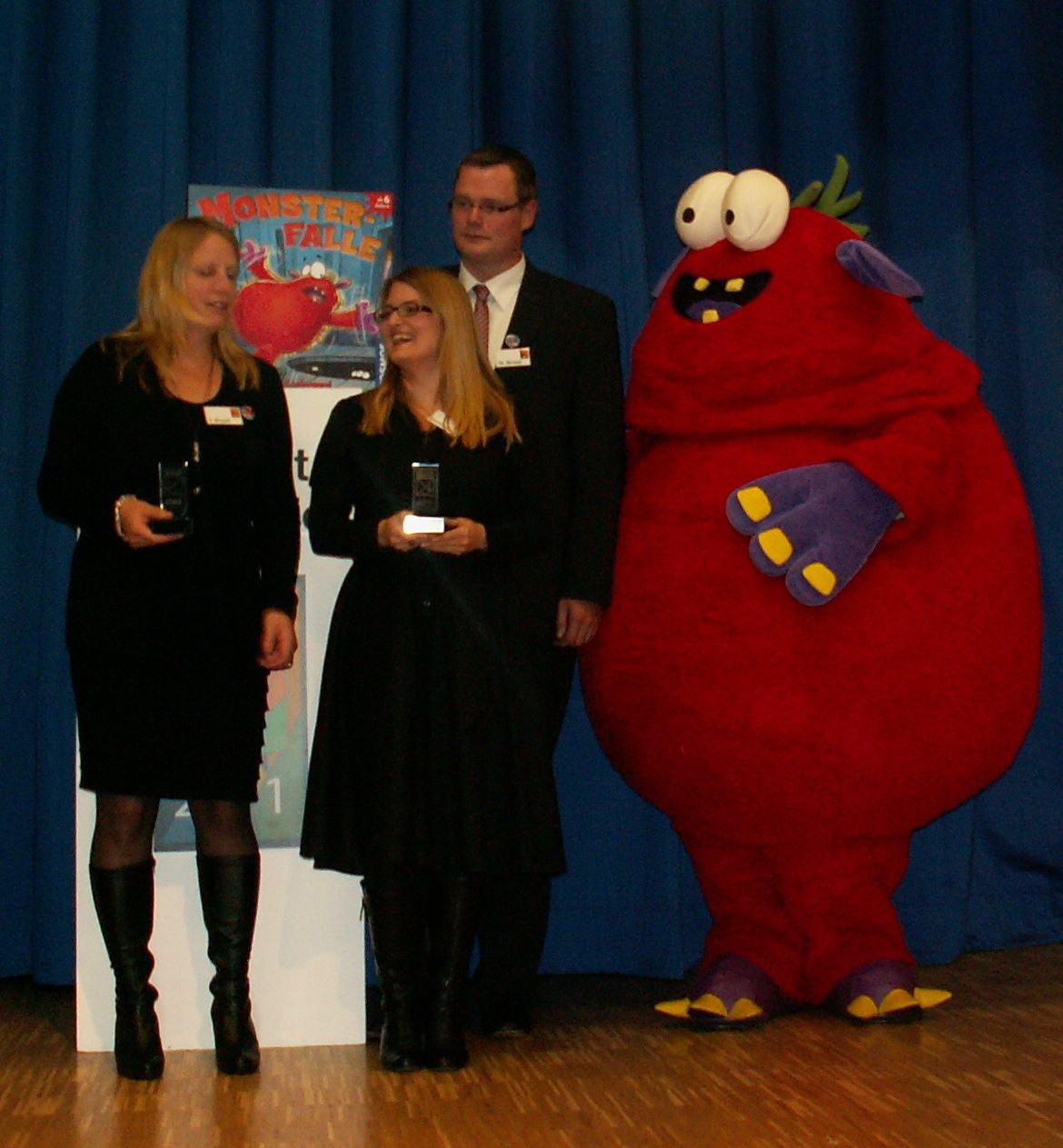 Auch Monster Willy von Chili gratuliert.