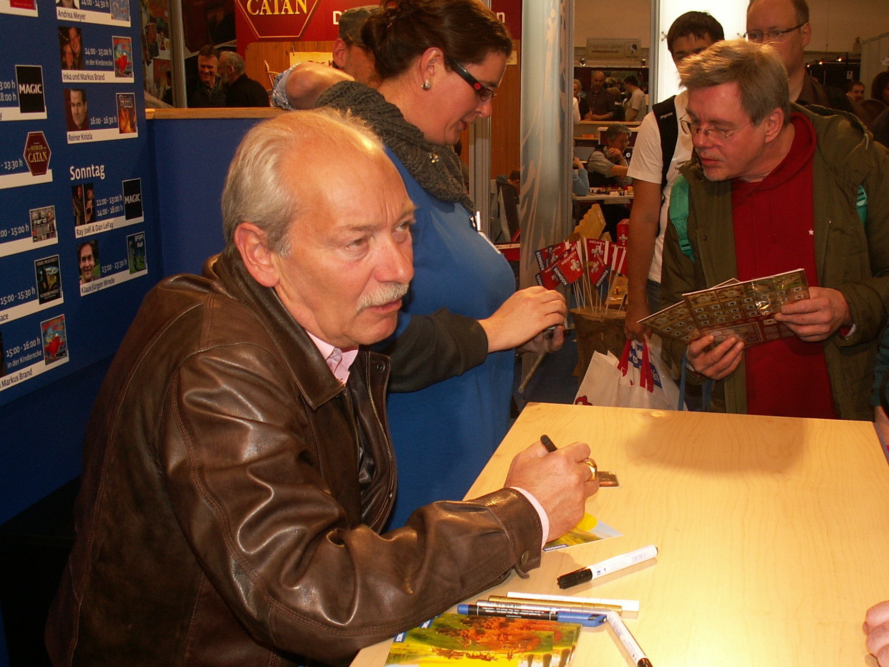 Klaus Teubers Autogrammstunde bei KOSMOS.