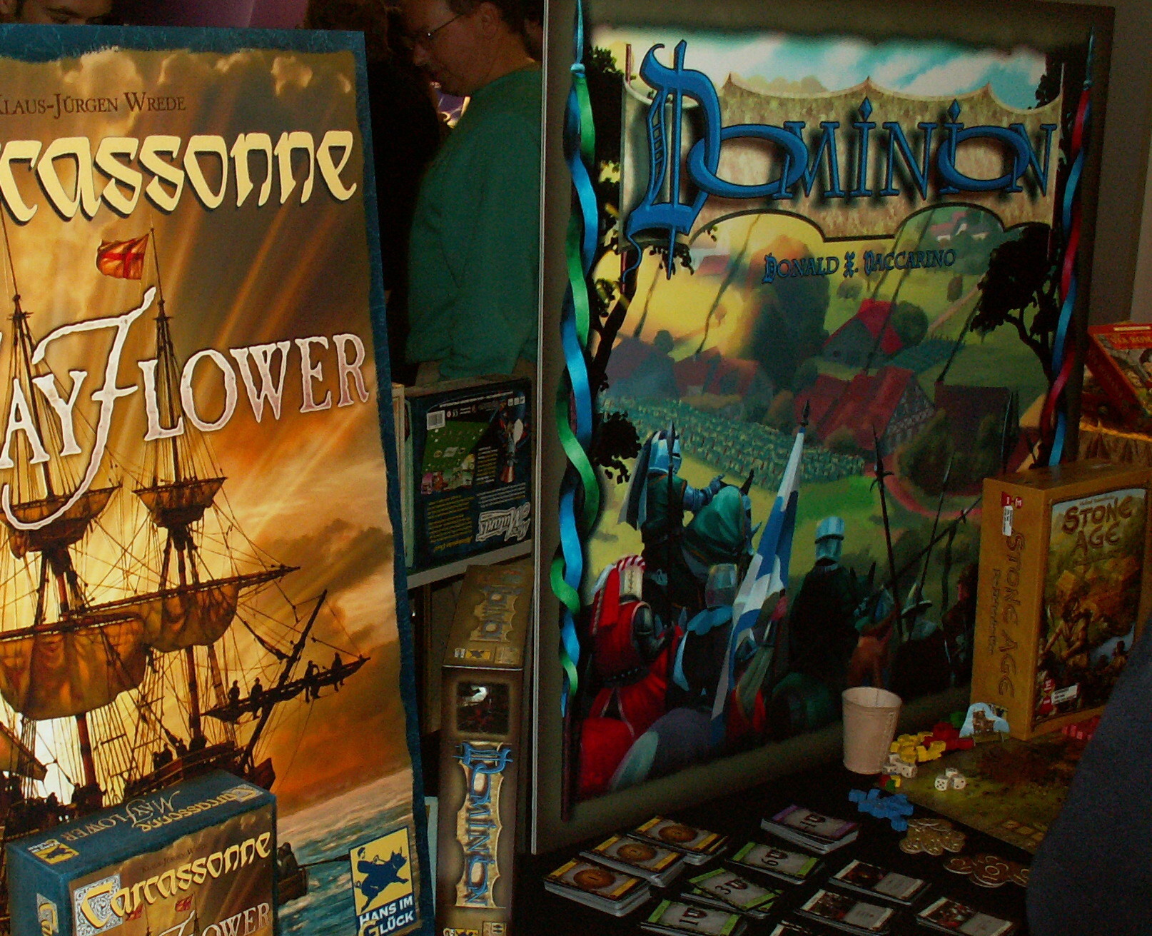 2008 auf der Neuheitenschau der Spiel'08 in Essen. Dominion am Hans im Glück Stand.