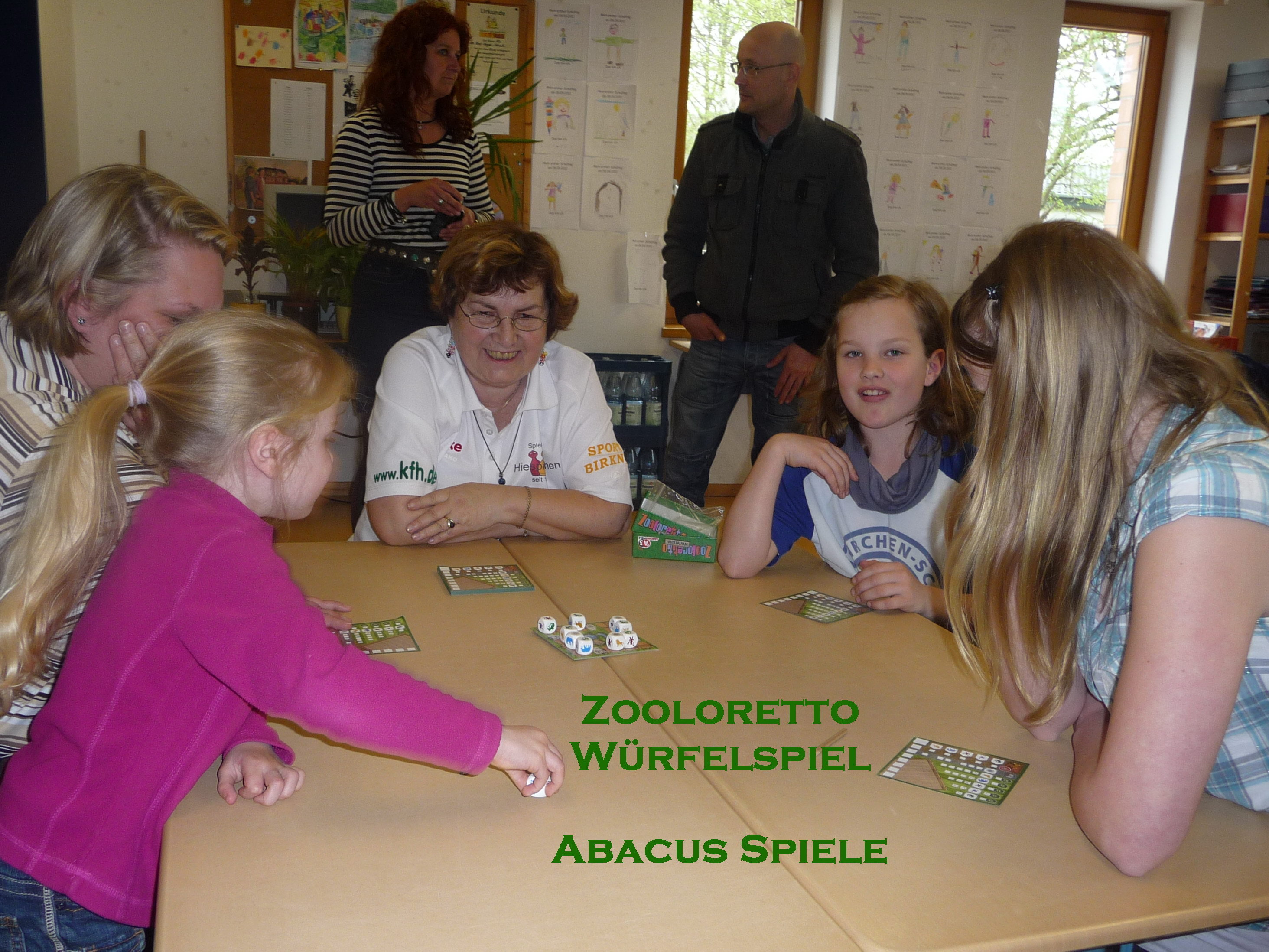 Welches gewürfelte Tier wohin - oder nehme ich einen Transportwagen? "Zooloretto Würfelspiel" Abacus Spiele