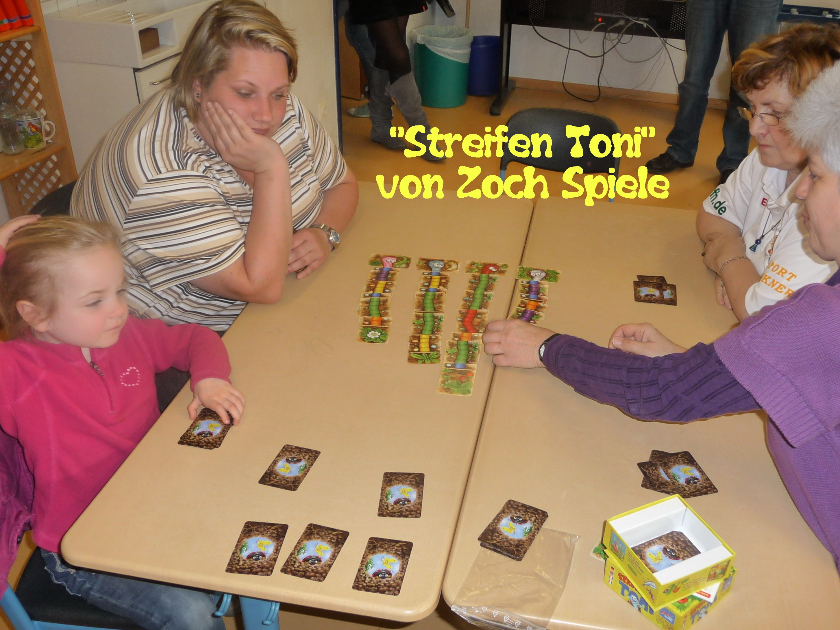 Nach "Da ist der Wurm drin" das Kartenspiel zum Kinderspiel des Jahres 2011 "Streifen Toni" von Zoch Spiele