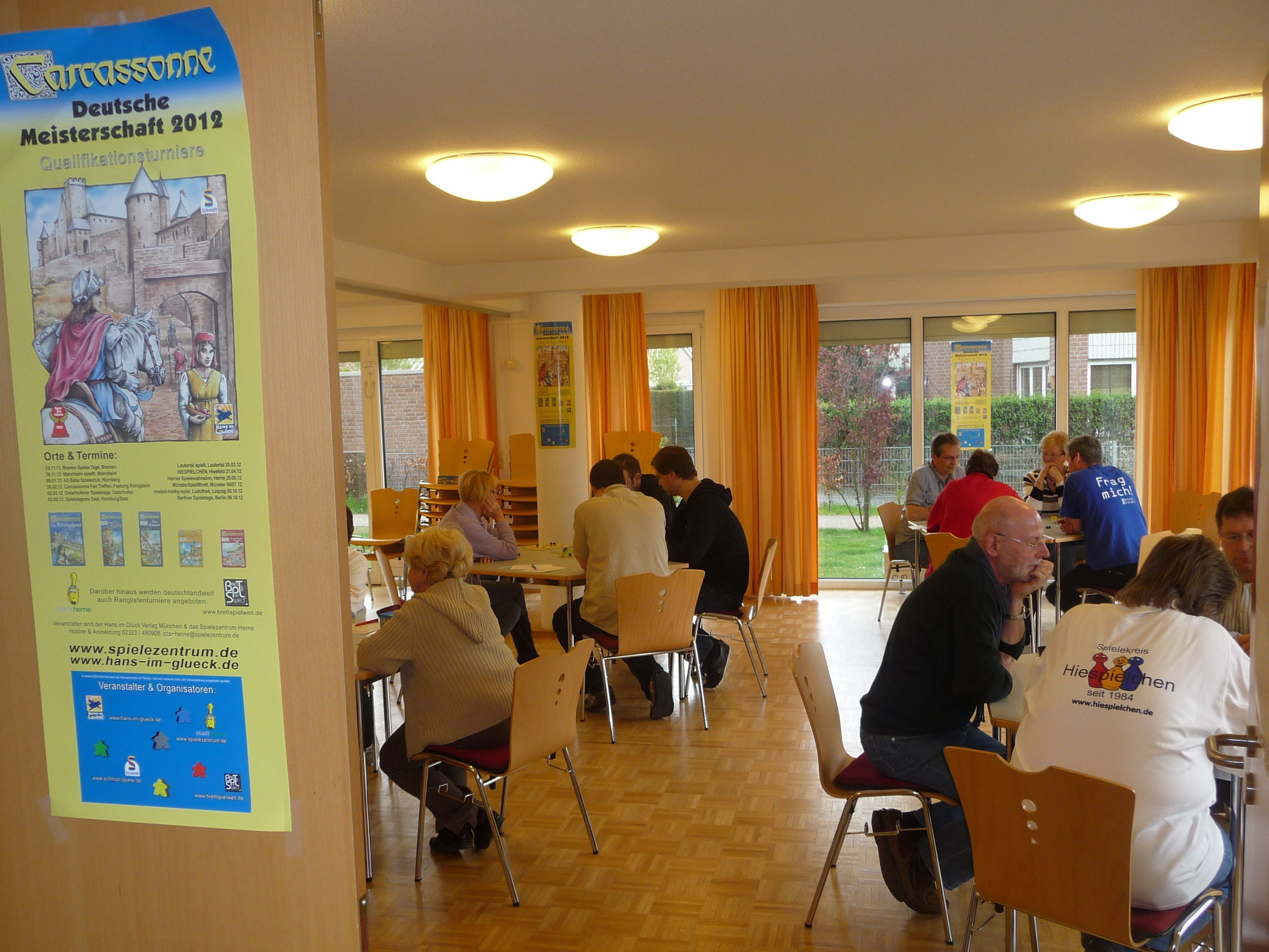 Der ev. Gemeinderaum an der Kurt-Schumacher-Straße in Hiesfeld war Spielort dieses Turniers.
