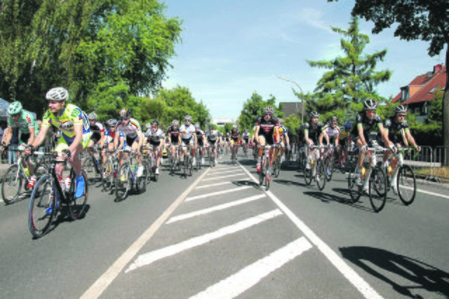 Auch im letzten Jahr waren viele Radrennsportler auf dem Rundkurs durch Neuasseln, Aplerbeck und Brackel unterwegs. | Foto: Schmitz