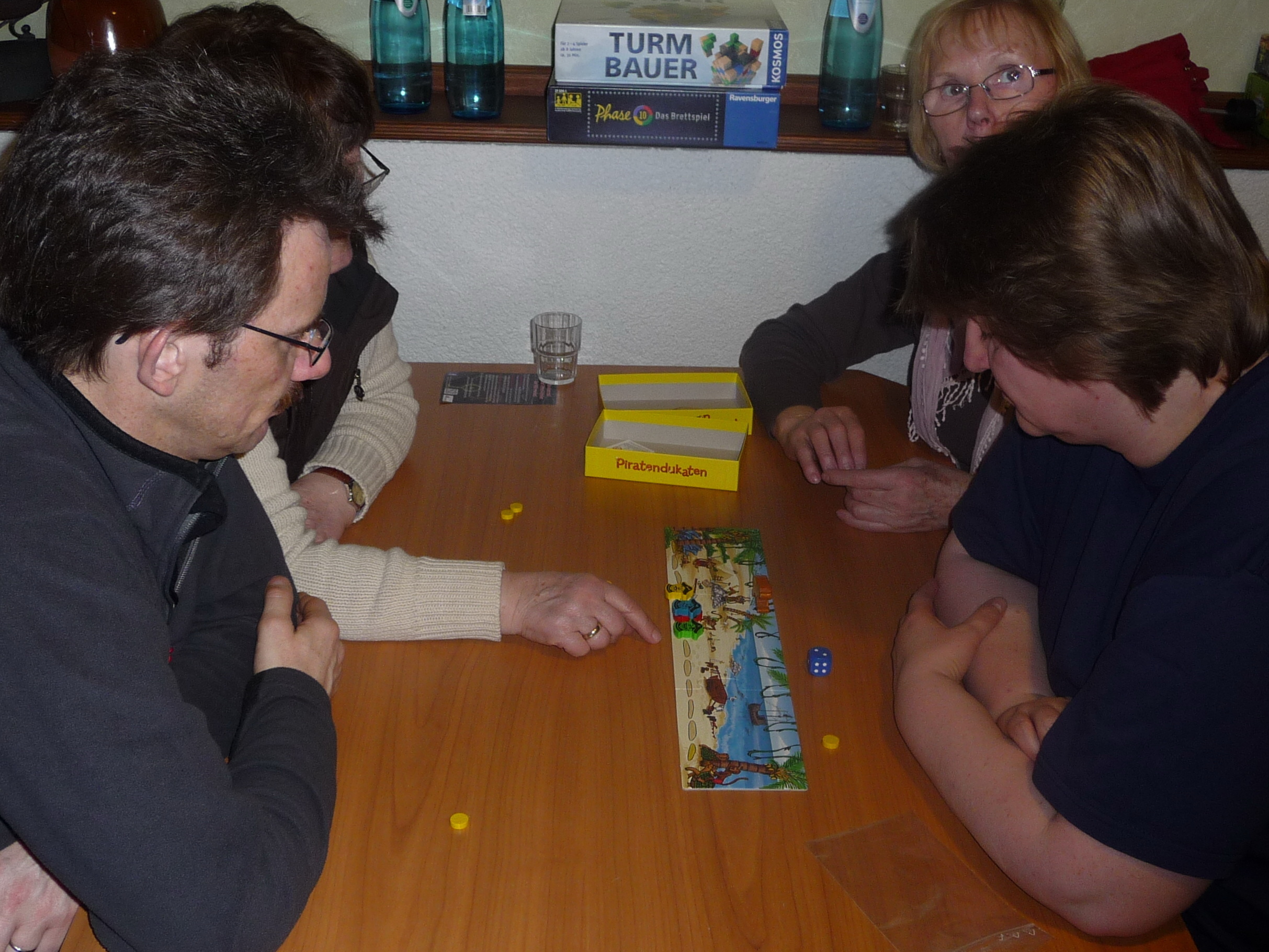 Auch "Piraten-Dukaten" beim Spieleseminar der HIESPIELCHEN in Bad Holzhausen.