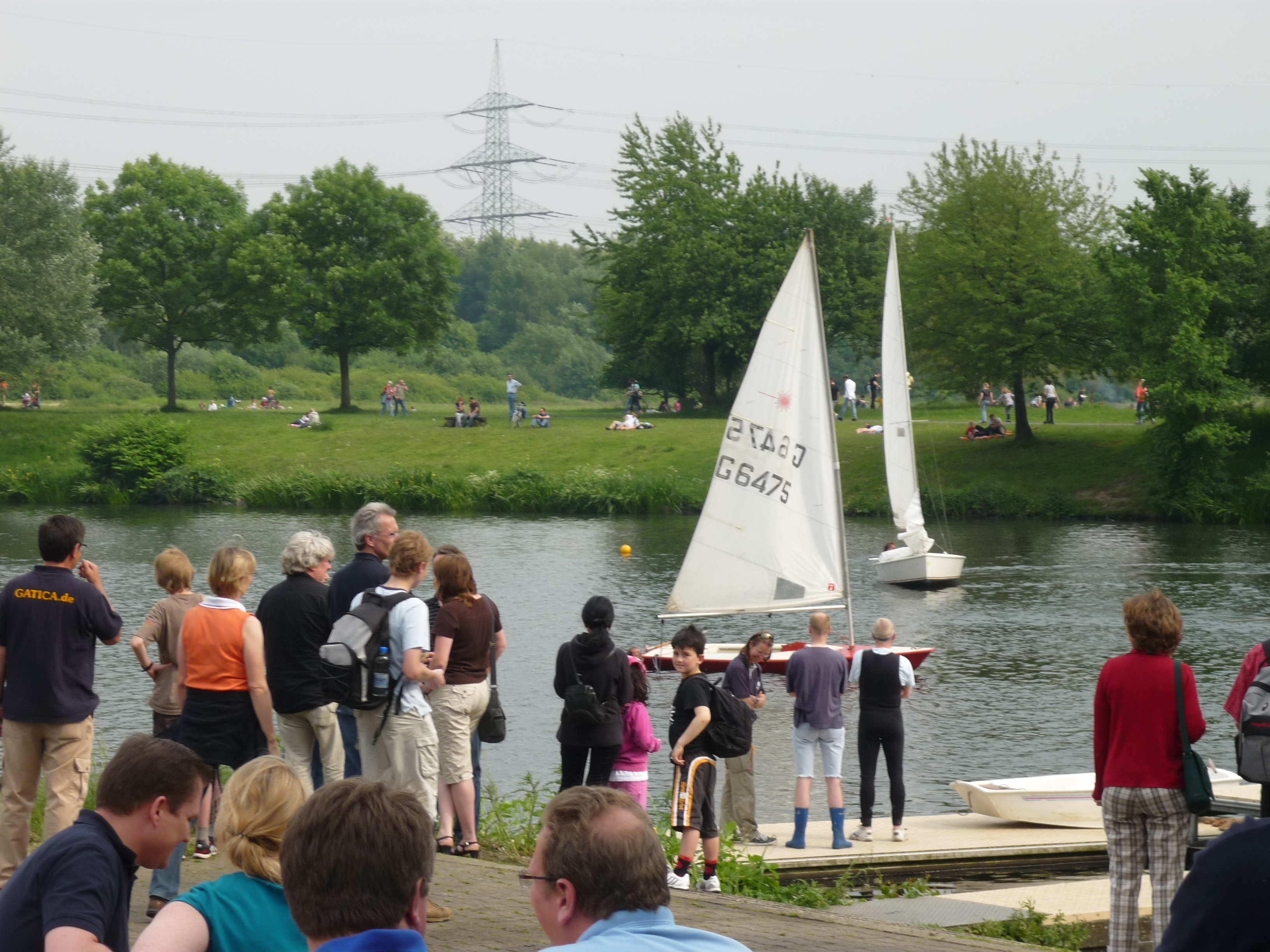 Am Feiertag Christi Himmelfahrt, Donnerstag, 9. Mai, dreht sich ab 11 Uhr am Kemnader See, Hafen Heveney, alles um das Thema Wassersport, aber natürlich gibt es auch ein unterhaltsames Rahmenprogramm zum Beispiel mit Musik sowie Hüpfburg und Spielestand für die Jüngsten.