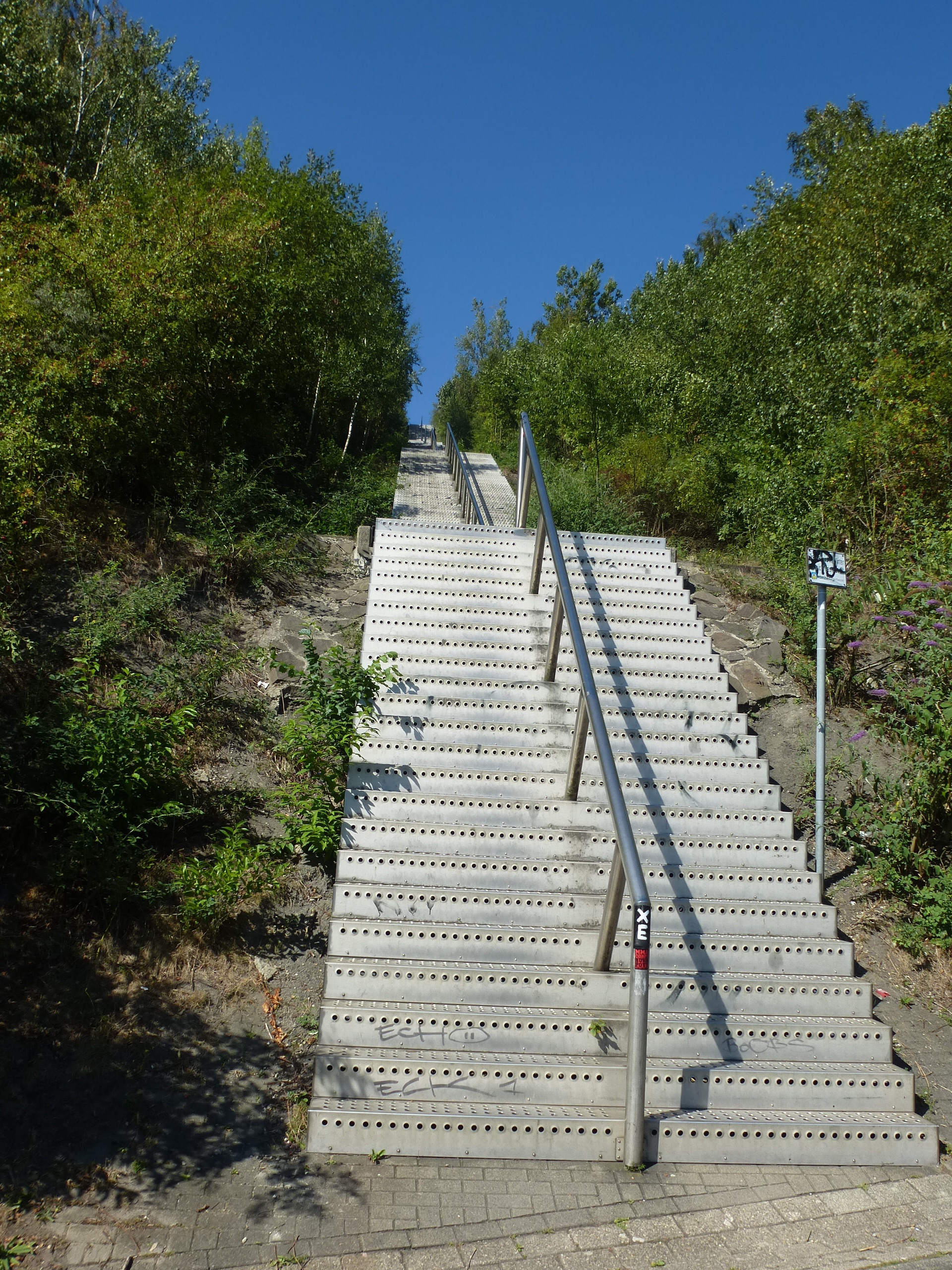 hier geht der Treppenlauf rauf