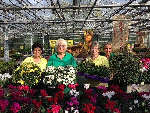 von links: Maria Stefen, Petra Konzac, Rosi Tröster und Sylvia Stefen. | Foto: Guido Rösgen