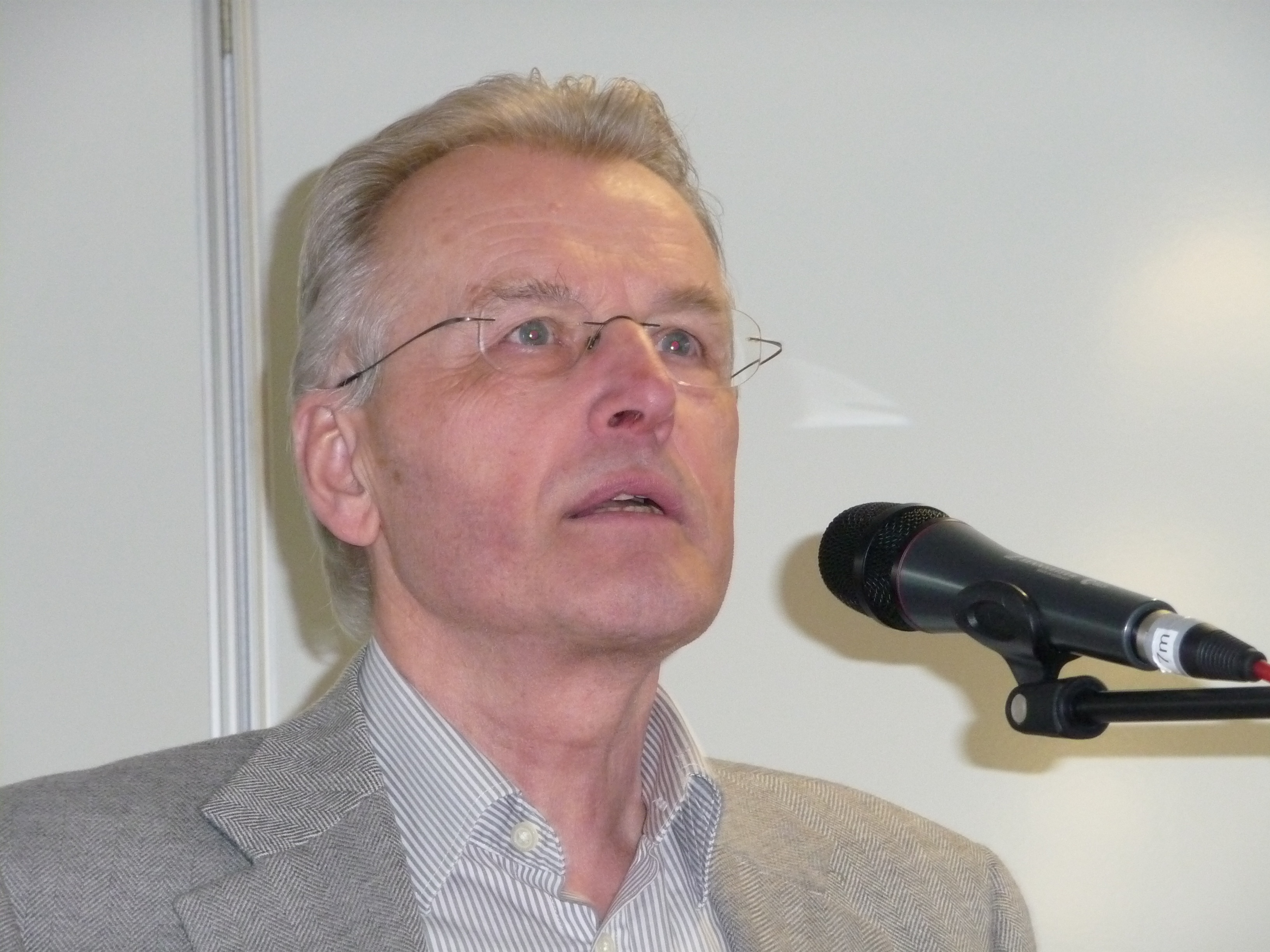 Professor Wilfried Breyvogel von der Universität Duisburg-Essen stellte die ersten Jugendbewegungen im Revier ab 1901 vor