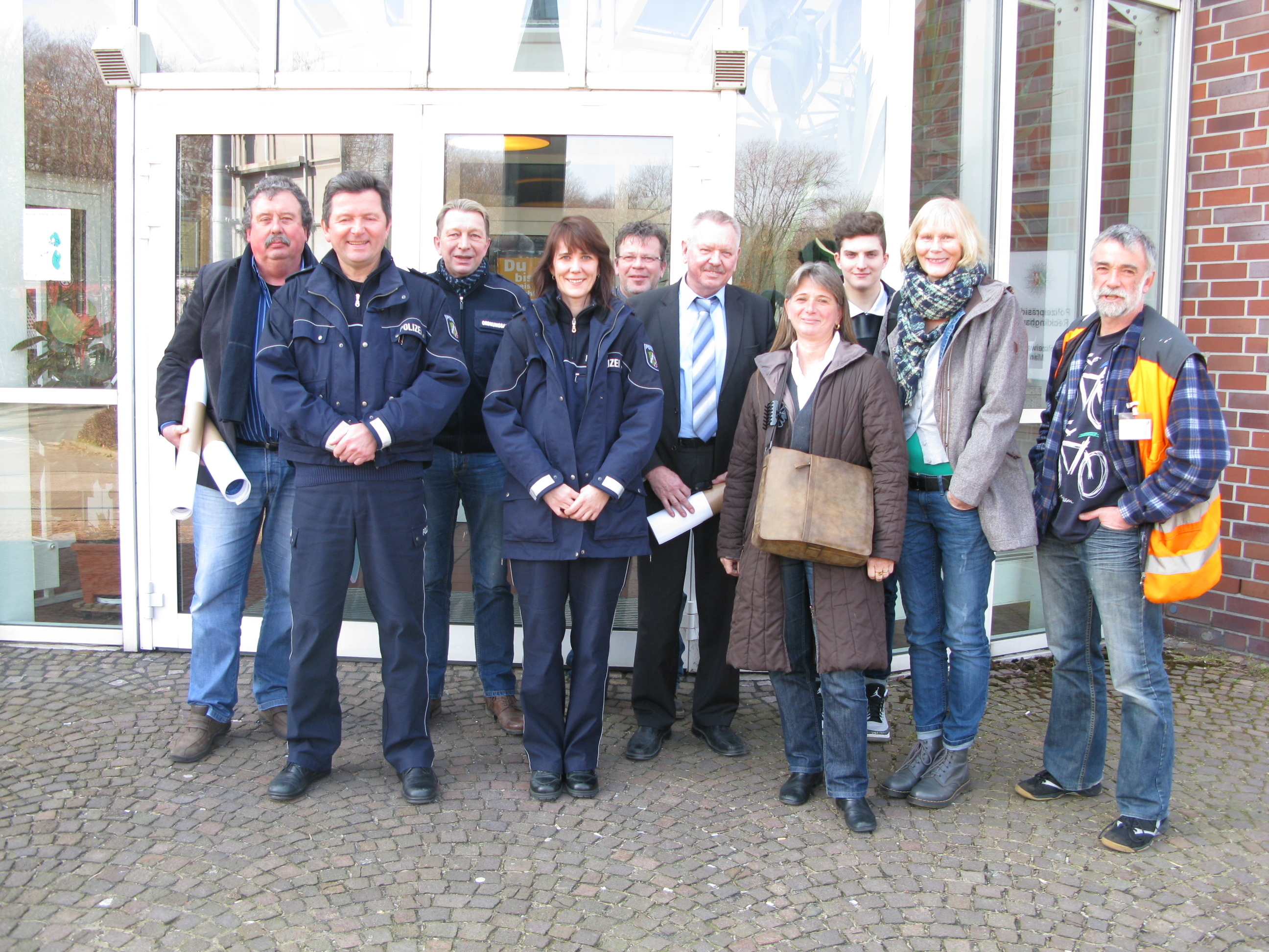 Bernhard Bösing (Stadt Herten), Jörg Teichert (Polizei), Michael Busch (Stadt Marl), Tanja Beinlich (Polizei), Martin Heitkamp (Polizei), Gerhold Loske (Stadt Datteln), Lydia Schäfers (Stadt Herten), Aaaron Bathaeian (Stadt Datteln), Beate Kleibrink (Stadt Herten) und Udo Lutz (Stadt Marl).