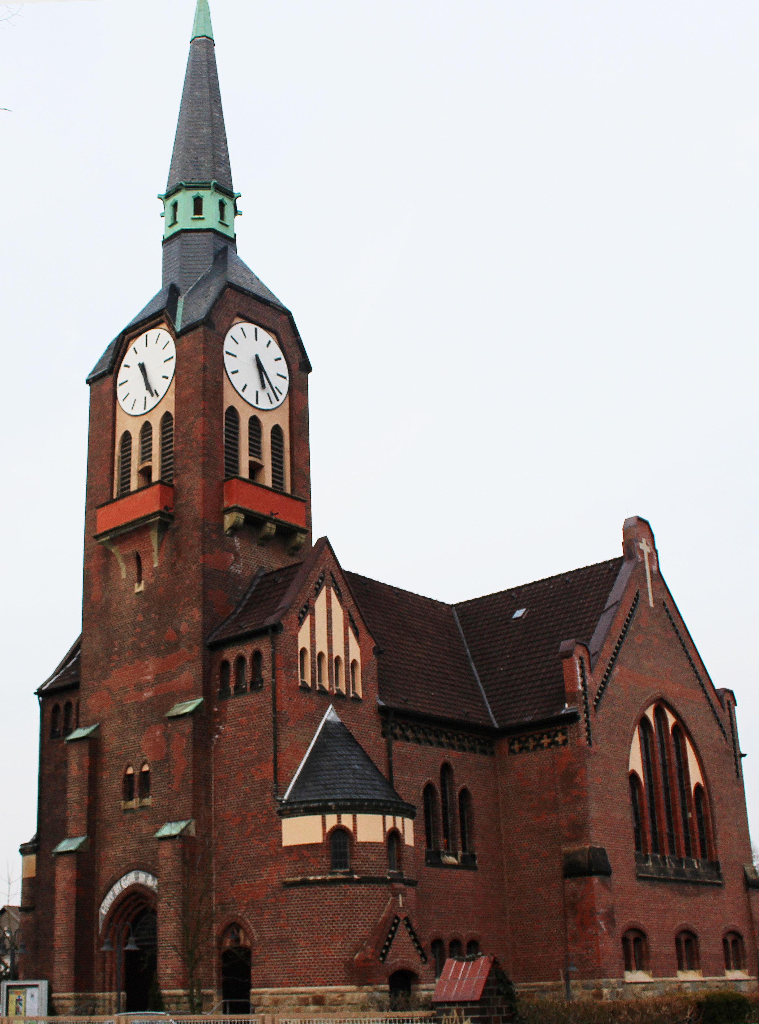 Ev. Kirche in Dortmund-Husen - Fotoarchiv © Jürgen Thoms