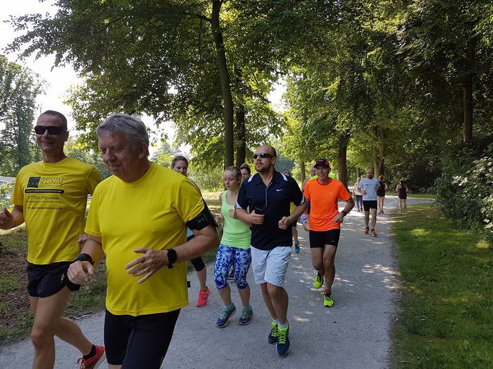 gelaufen wird in kleinen Gruppen, immer mit Betreuern