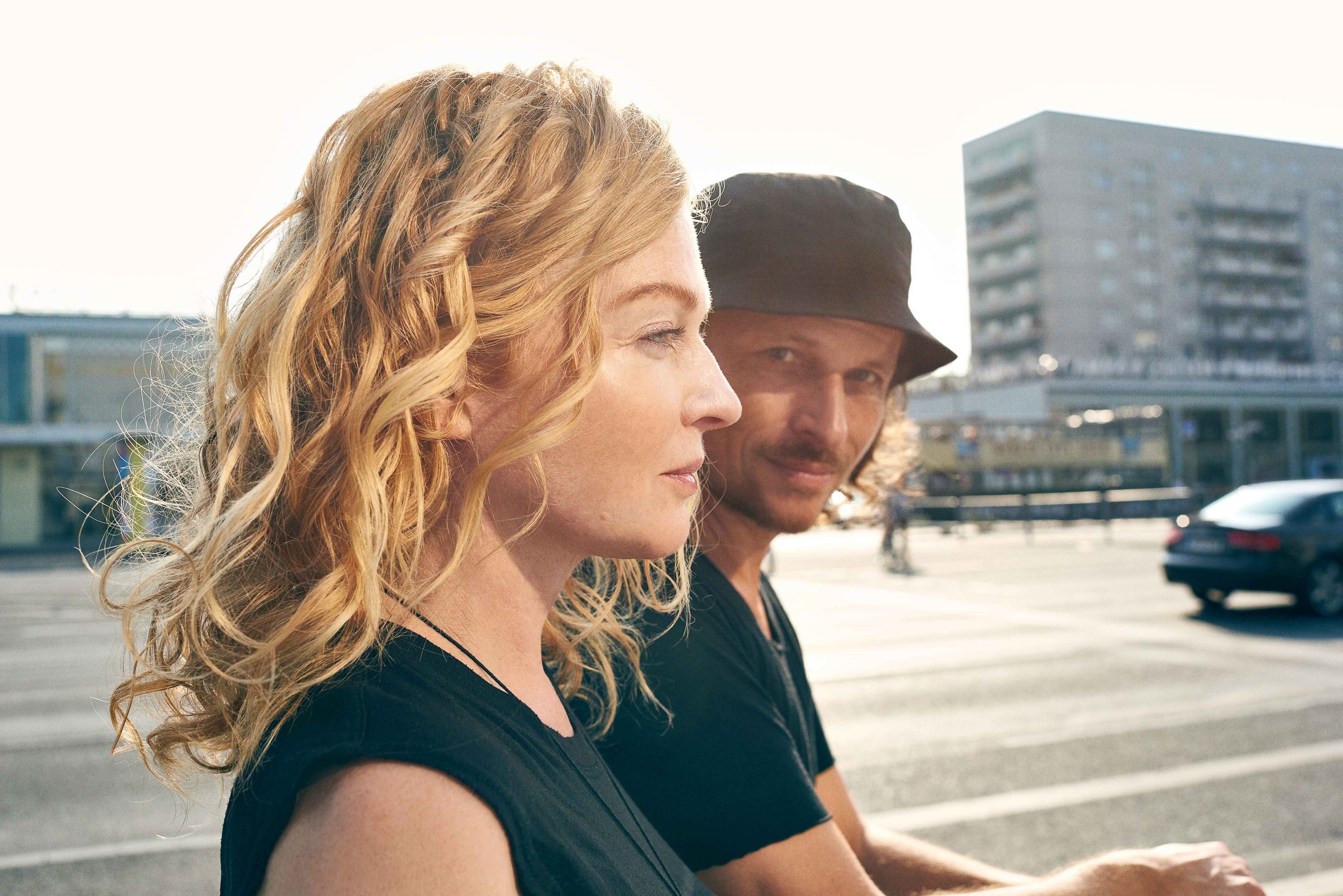 2raumwohnung, das sind Inga Humpe und Tommi Eckart, live und unter freiem Himmel beim Abschlusskonzert der Ruhrfestspiele 2018 zu erleben: Samstag, 16. Juni, 19.30 Uhr.