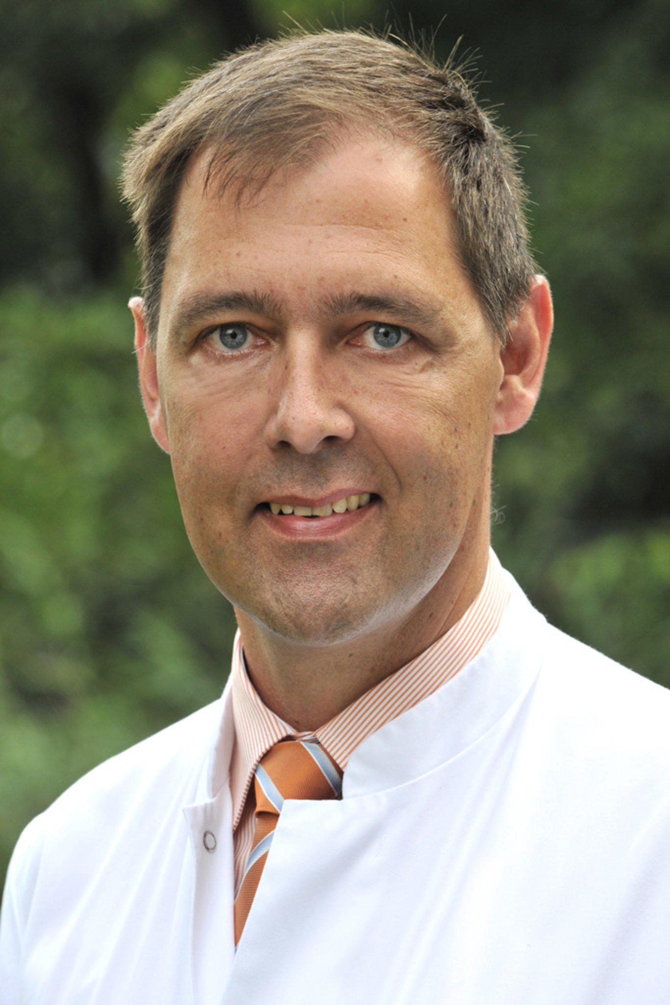 Herr Dr. Med. Dirk Schult Am Baum Vortrag "COPD hat viele Gesichter“ im Gasthof Schult – Chefarzt