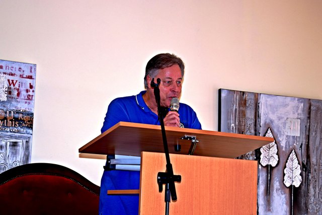 Veranstalter und Autor Manfred Wrobel