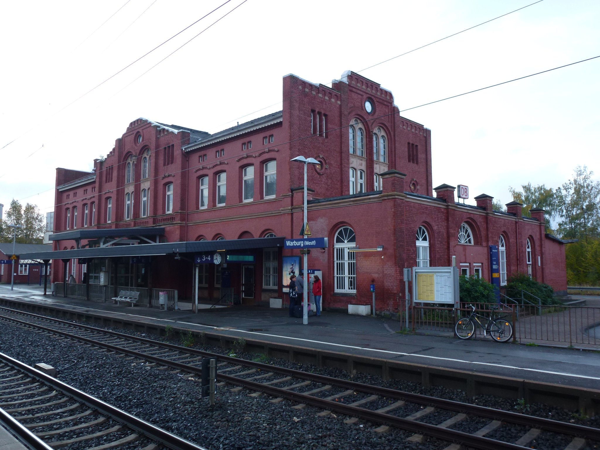 Er sucht sie warburg