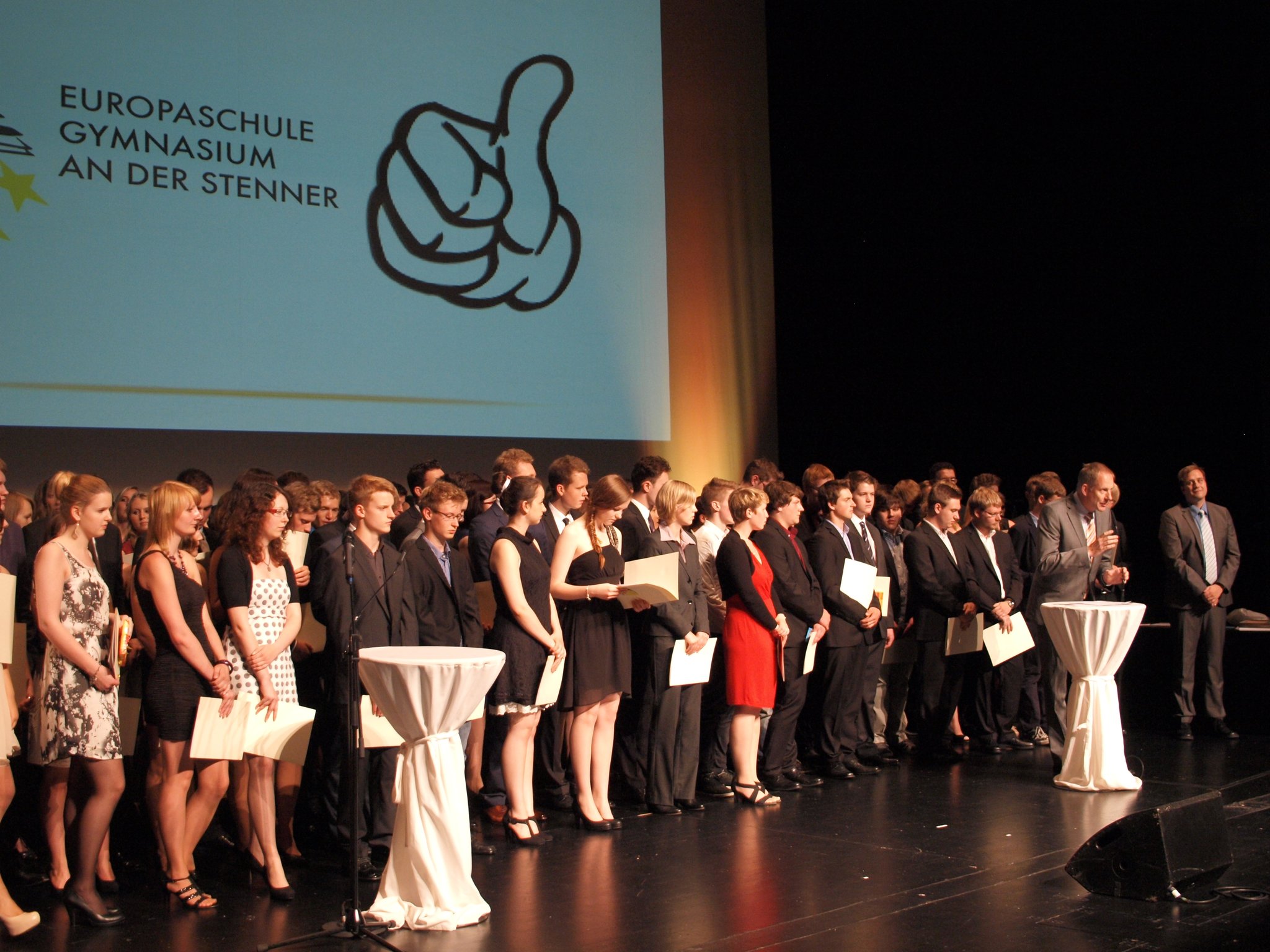 Gymnasium An Der Stenner Iserlohn Abiturienten des Gymnasiums An der Stenner 2013