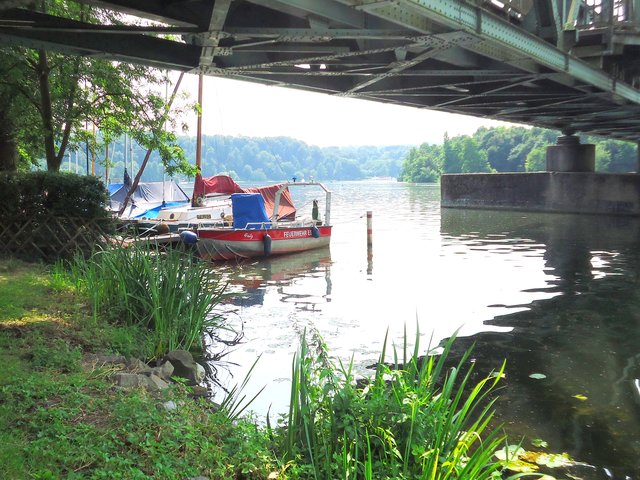 unter der brücke richtung heisingen - schöne aussicht