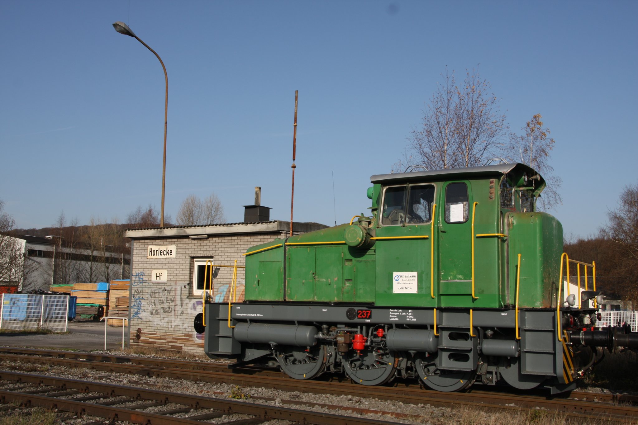 Alte Rangierlokomotive in der Horlecke