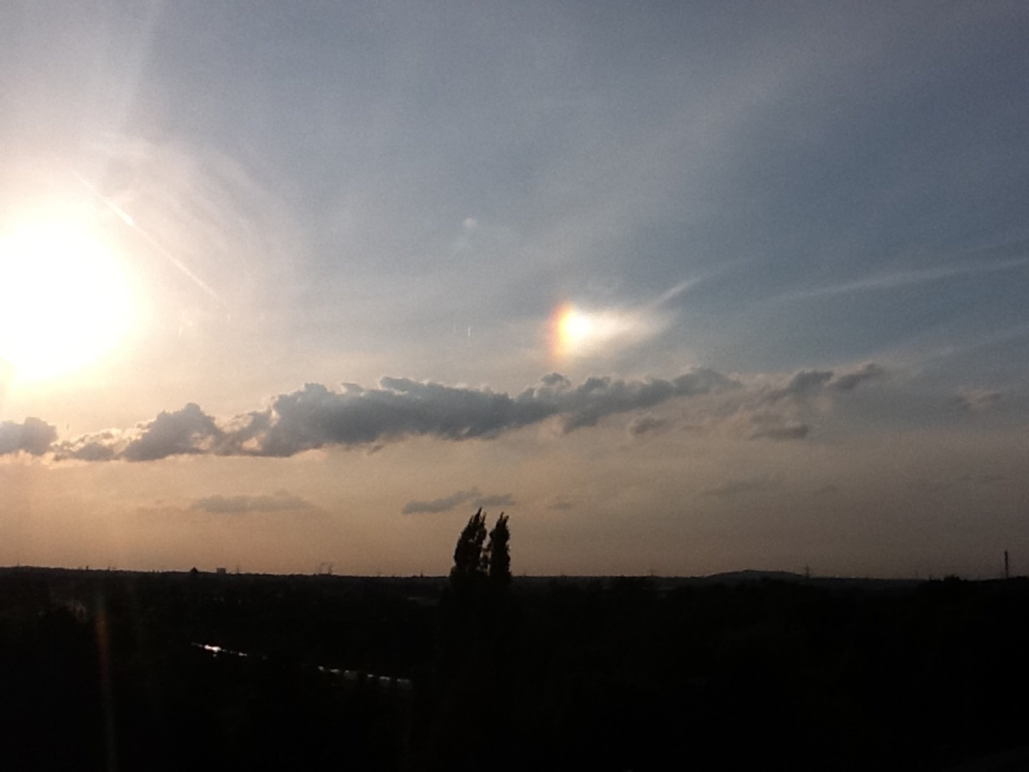 Wie heißen nochmal diese Regenbogenfarbenen Reflexionen in den Wolken?