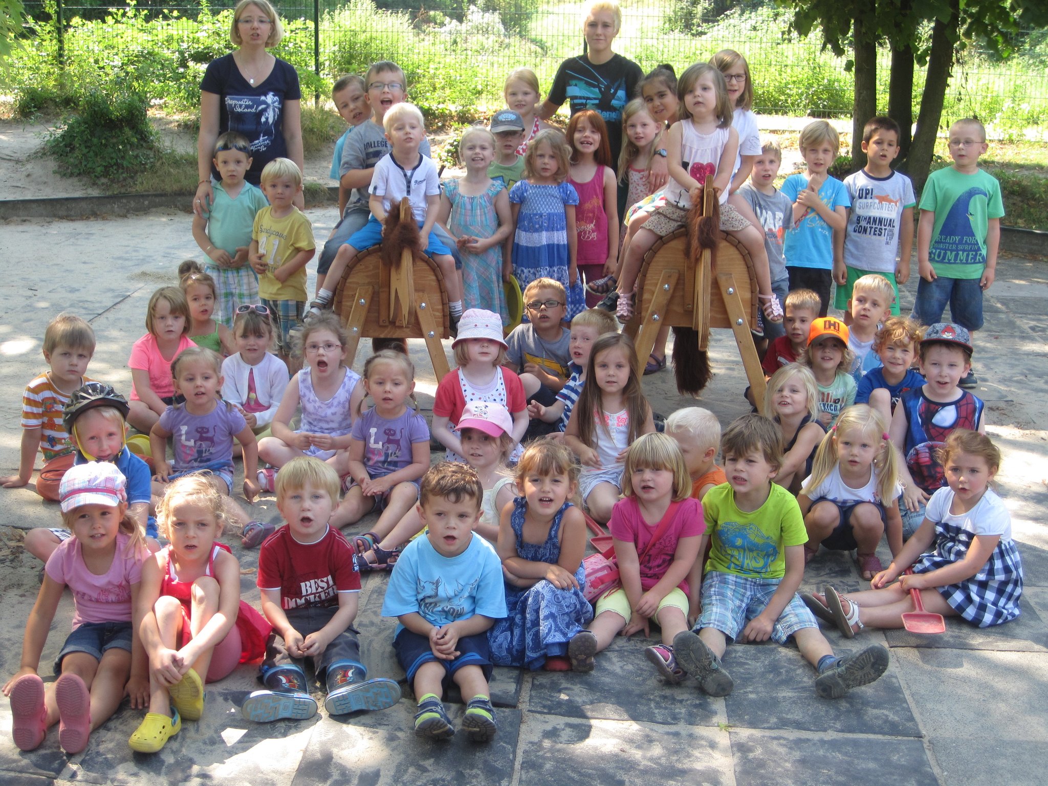 Max und Paula ziehen in den Arnold Janssen Kindergarten! Wir sagen