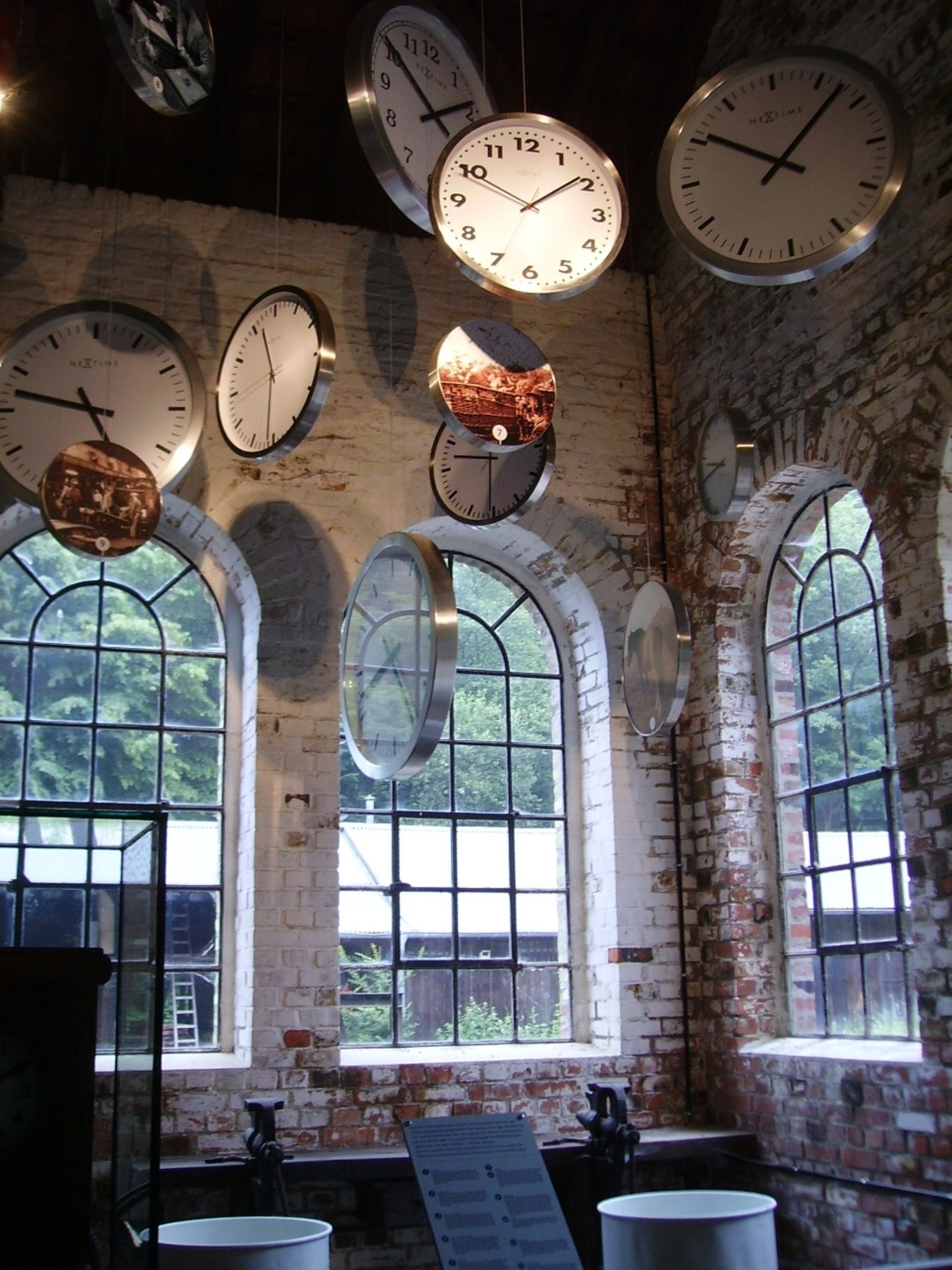 Zeit macht nur vor dem Teufel halt Gesehen im Freilichtmuseum Hagen Zeit macht nur vor dem Teufel halt Gesehen im Freilichtmuseum Hagen