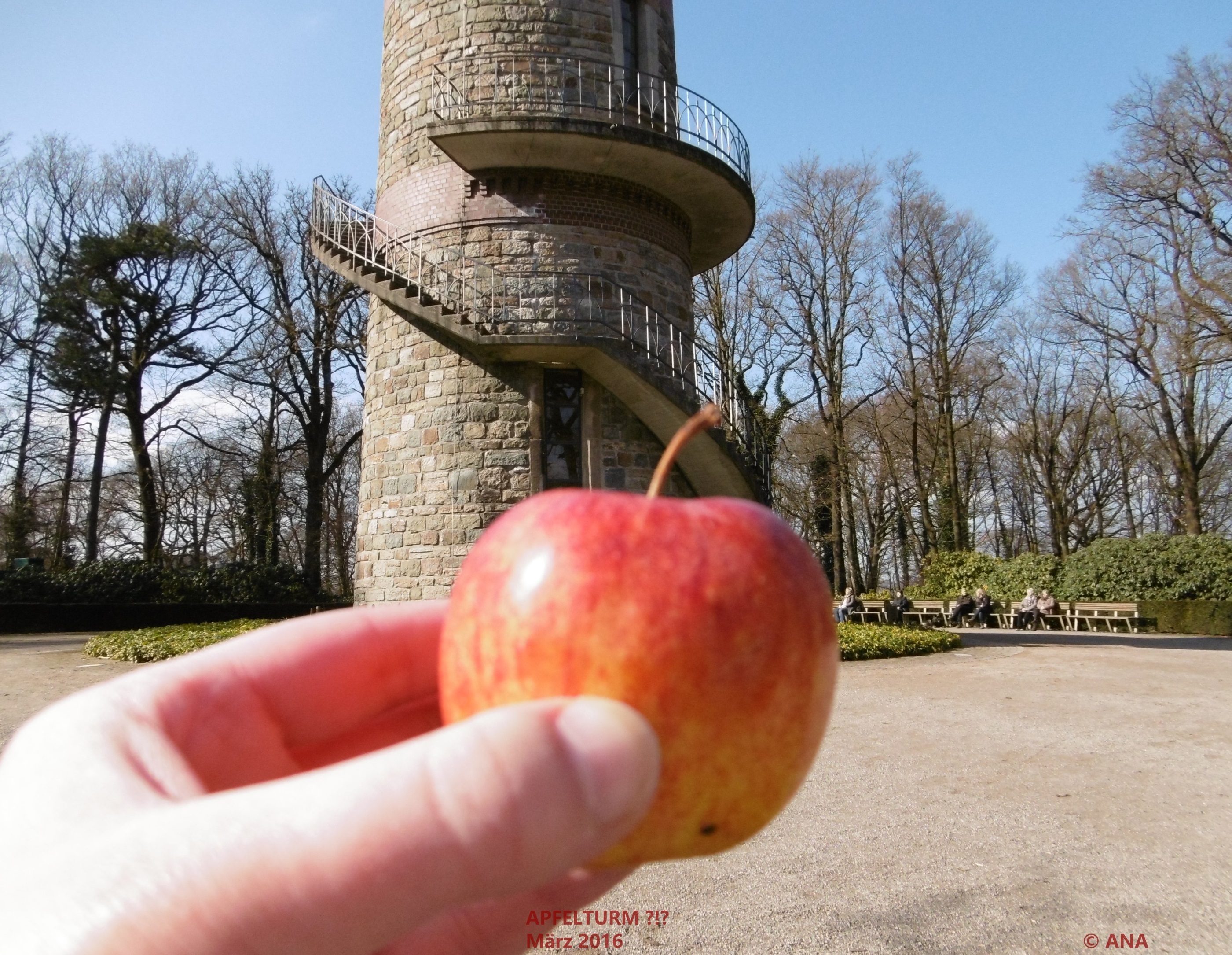 ... was immer DAS auch ist: GUTENACHT-APFELTURM ! ... auch ne´ PAUSE ... beim TURM... ! GUTE NACHT!