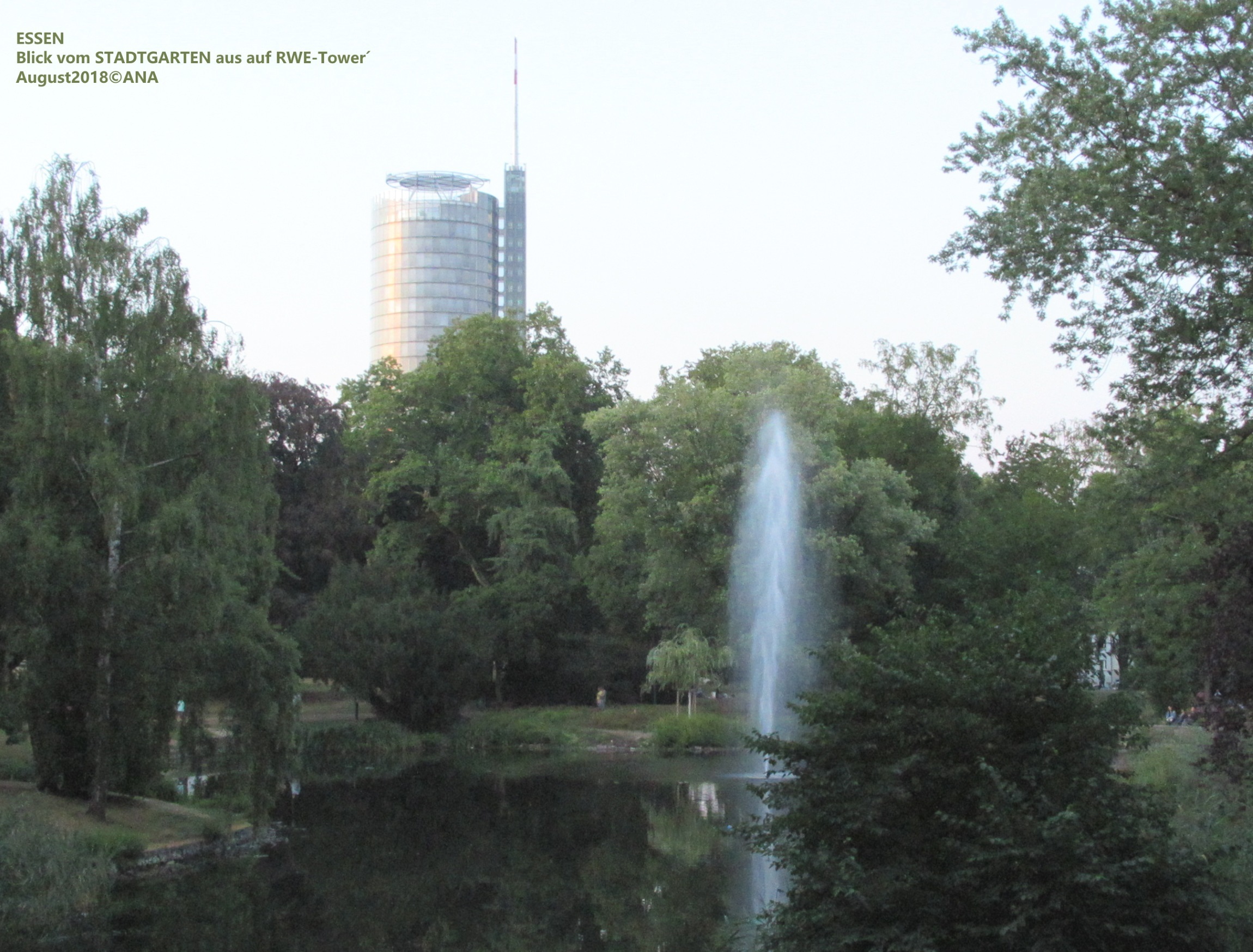 ...Stadtgarten ESSEN,... WEINFEST vom 10. bis 12.AUGUST... lecker und musikalisch, abends...