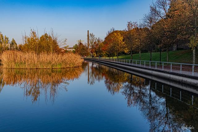 Henrichspark im Herbst