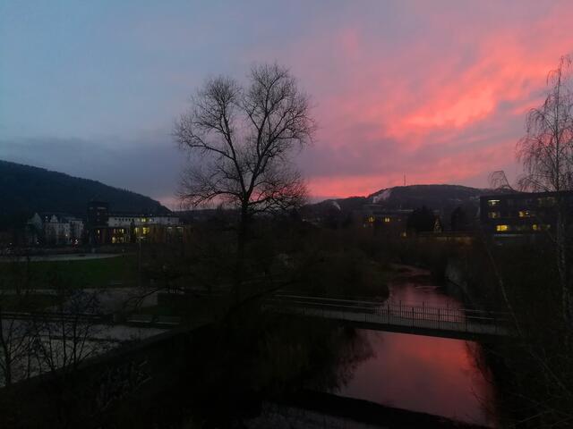 Die Engelchen backen am Ennepebogen.