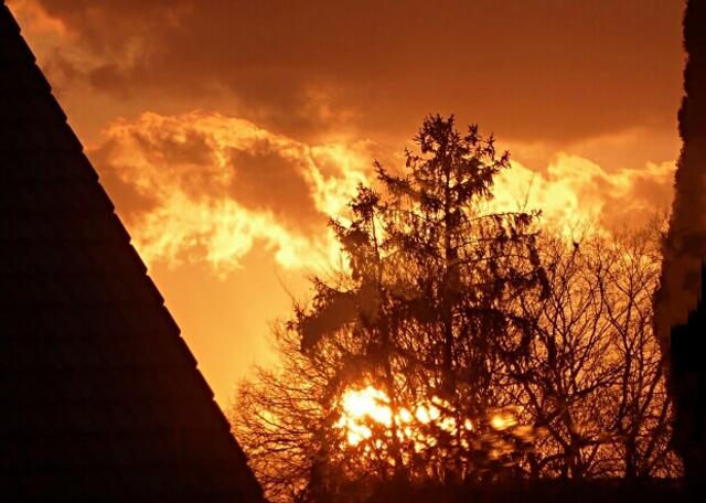 Sonnenuntergang am 26.03.2021 über Becklem.