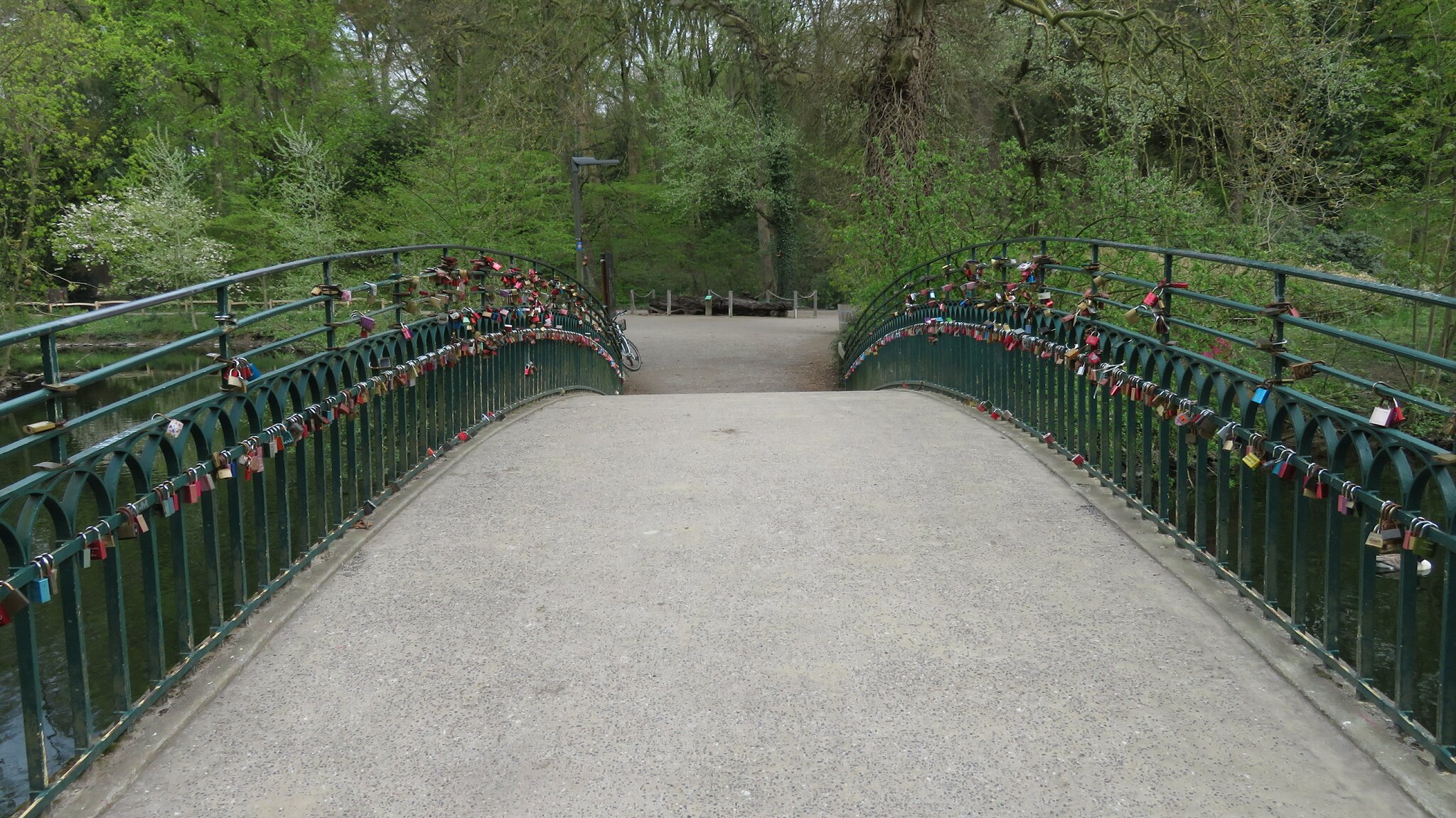 Die Brücke der Verliebten im Rombergpark
