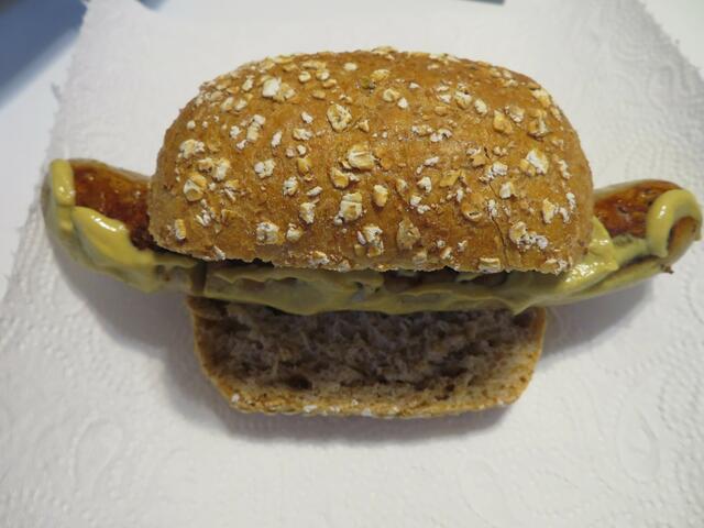 Das Stadionwürsten. Jetzt nicht im Stadion, sondern bei mir...