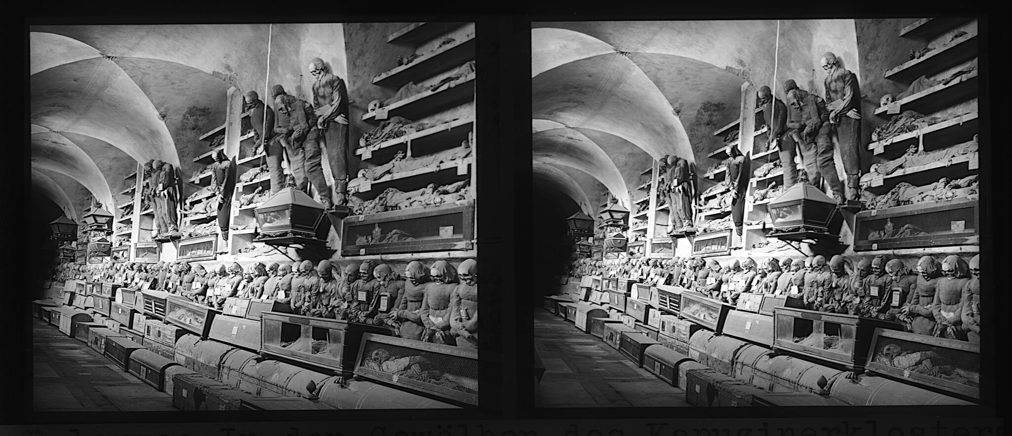 die-kapuzinergruft-von-palermo-stereo-foto-von-1930-eins-von-250