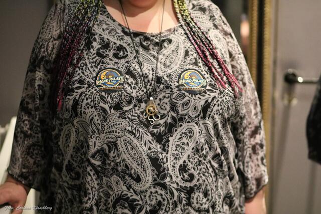 Jetzt gibt es einen Mondpalast von Wanne-Eickel Fan Club

dort findet man immer jemanden, der mit einem zusammen in eine Vorstellung geht