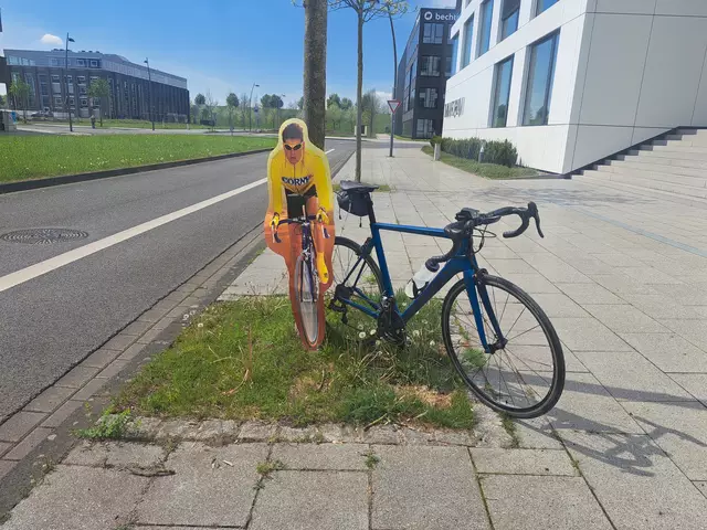 Immer n Riegel inne Tasche haben auf Radtouren. Besser ist das, wissen auch die Profis. | Foto: Patrick Jost