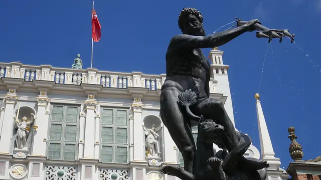 Der Artushof in Danzig ist ein prachtvolles Renaissancegebäude am Langen Markt, das einst als Treffpunkt für Hansekaufleute und Adlige diente und heute ein Museum ist.
