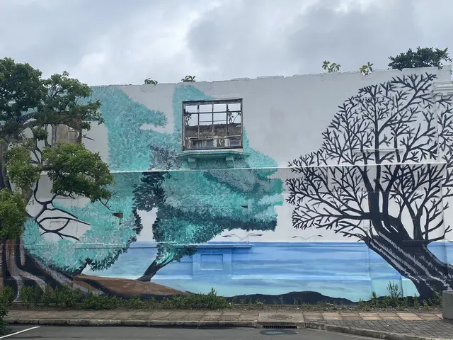 Im Sinne des Wortes. Alles nur Fassade. Das ganze Haus ist weg nur die Fassade ist geblieben.  | Foto: Umbehaue 