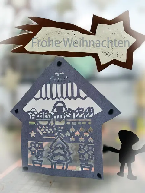 ... wünscht euch Bernd. Möge der Stern den Menschen, Frieden, Freude uznd Hoffnung schenken!!