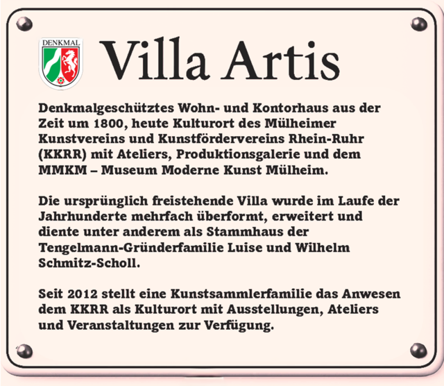 Beim Rundgang durch die ehemalige Kernstadt von Mülheim an der Ruhr am rechten Ruhrufer ( Delle / Ruhrstraße / Luisenstraße) leider im Krieg fast völlig zerstört).  Wenige Häuser sind dort erhalten und stehen unter Denkmalschutz: Ensemble Ruhrstr. 3-9 und das CASINO-Gebäude Delle 57 | Foto: Mülheimer Kunstverein KKRR