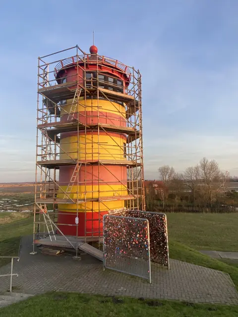 Der Zahn der Zeit nagt auch am Leuchturm.  | Foto: Umbehaue 